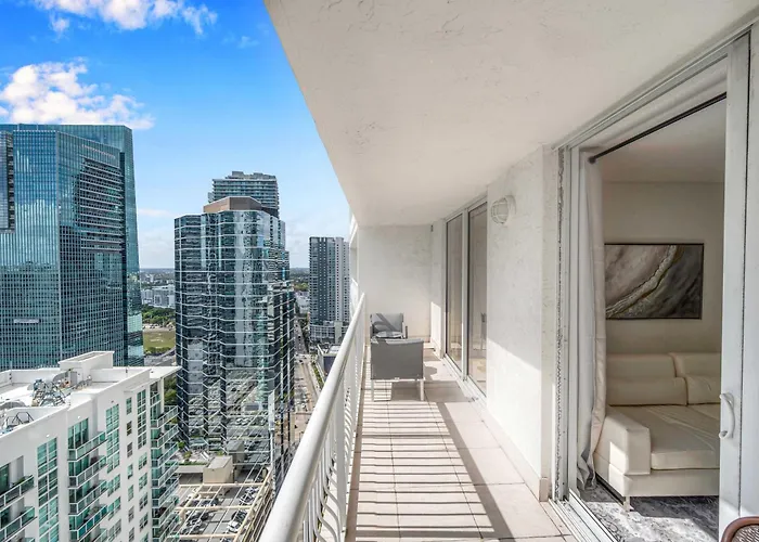 Deluxe 1 Bedroom Apartment • Brickell • Ocean View